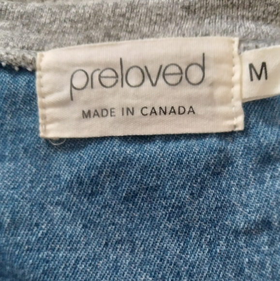 Preloved Apparel Tee with denim Details - Picture 5 of 5